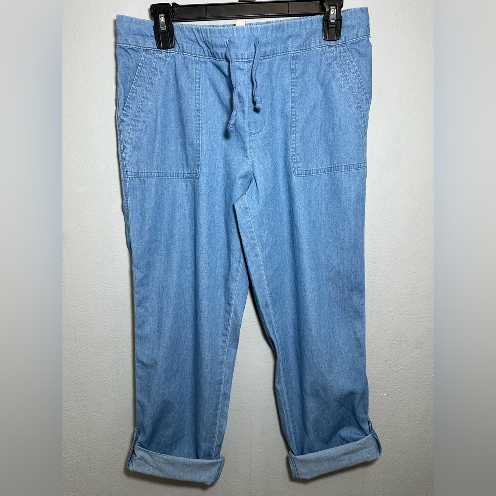 COMO Vintage Sunwashed Denim Blue Capri Jeans. Relaxed Fit. Women Sz S